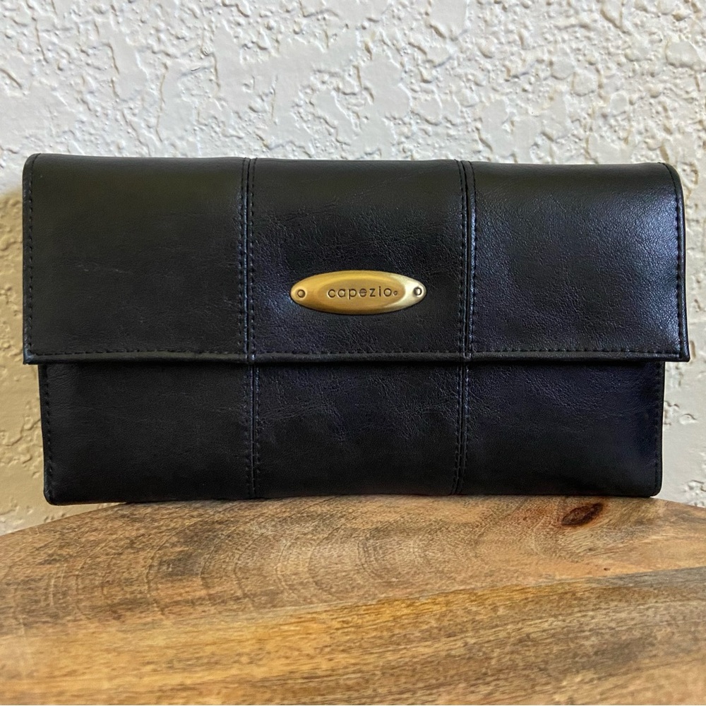 Capezio Bifold Wallet
